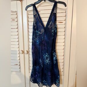 Kathrine Bishop Blue Floral Nightgown Sz M